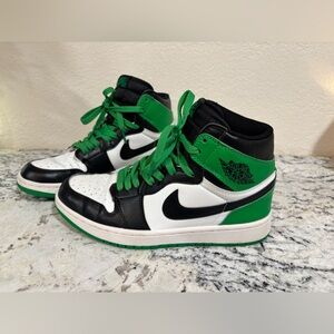 Nike air jordan dunks 1 mens size 7 og pine green high top white black green.
